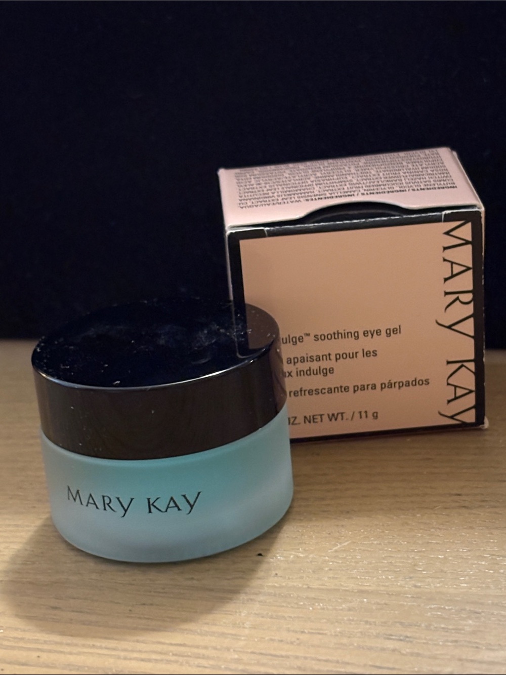 Mary Kay Eye Primer Gel in Light Aqua Blue